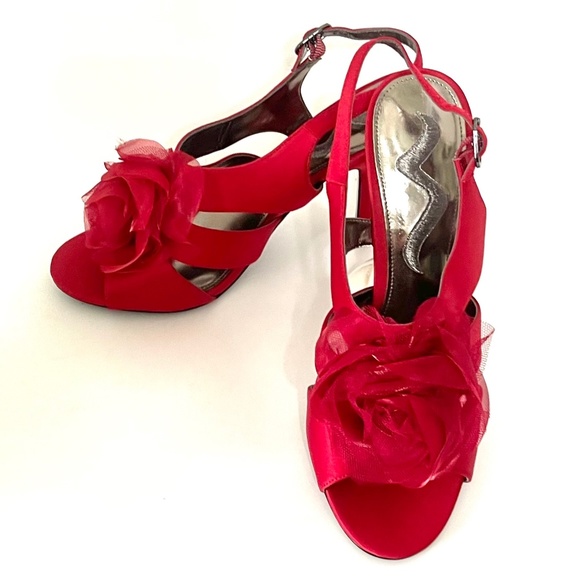 Women's high heel shoes size 8 1/2" - NEW ITEM - Picture 2 of 7